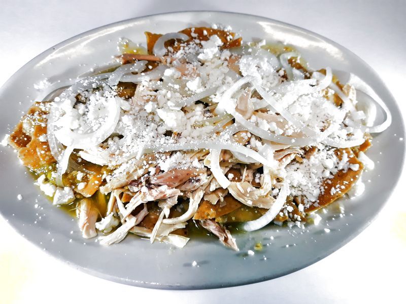 Chilaquiles con Pollo